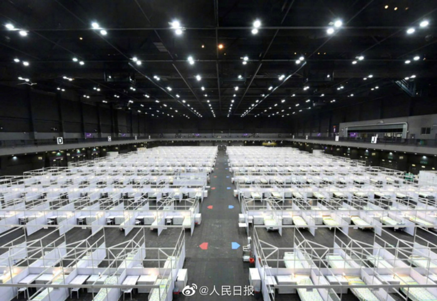 The overview of HongKong makeshift hospital in the Hong Kong AsiaWorld Expo. Photo from People’s Daily Weibo The overview of HongKong makeshift hospital in the Hong Kong AsiaWorld Expo. Photo from People’s Daily Weibo