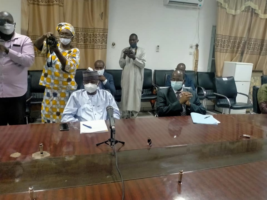 Tchad : une industrie de raffinage d’huile de palme envisagée. © Min.Finances Tchad : une industrie de raffinage d’huile de palme envisagée. © Min.Finances