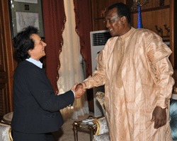 Le Président de la République, Idriss Déby a accordé ce midi une audience aux responsables italiens de la firme « Finasi ». La construction de l’usine pharmaceutique au Tchad a constitué l’essentiel des discussions