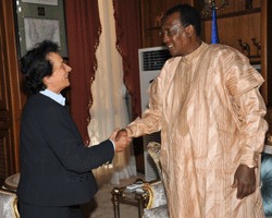 Le Président de la République, Idriss Déby a accordé ce midi une audience aux responsables italiens de la firme « Finasi ». La construction de l’usine pharmaceutique au Tchad a constitué l’essentiel des discussions Le Président de la République, Idriss Déby a accordé ce midi une audience aux responsables italiens de la firme « Finasi ». La construction de l’usine pharmaceutique au Tchad a constitué l’essentiel des discussions