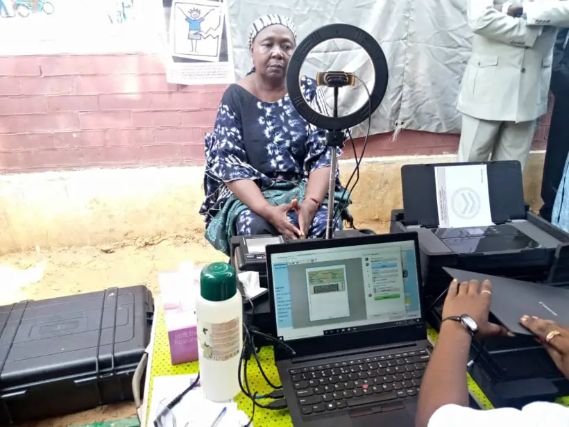 Tchad : la CENI lance la phase pilote de l’enrôlement biométrique à N’Djamena. © Kelvin Djetoyo/Alwihda Info