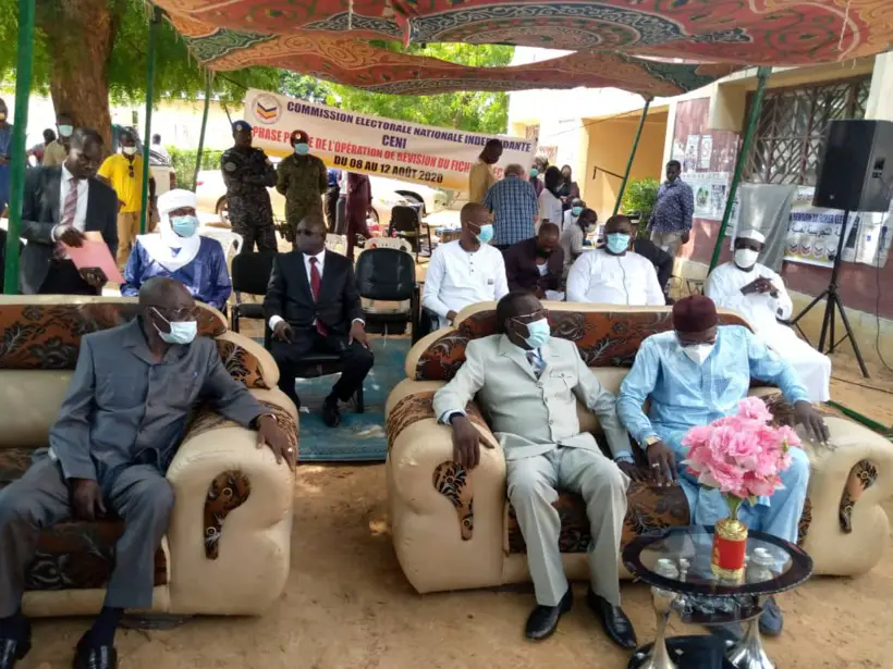 Tchad : la CENI lance la phase pilote de l’enrôlement biométrique à N’Djamena. © Kelvin Djetoyo/Alwihda Info