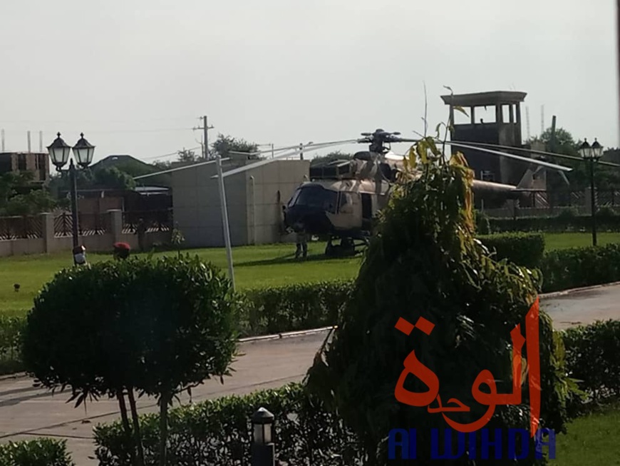 Tchad : le couple présidentiel est arrivé au Palais de la démocratie pour la cérémonie d'élévation 