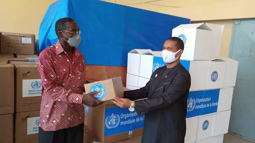 Tchad : l'OMS fait un don de matériel médical contre la Covid-19. © Min.Santé