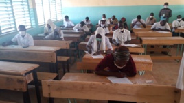 Tchad : au Sila, les candidats à l'assaut des épreuves du baccalauréat. © Mahamat Issa Gadaya/Alwihda Info Tchad : au Sila, les candidats à l'assaut des épreuves du baccalauréat. © Mahamat Issa Gadaya/Alwihda Info