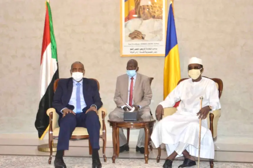 Tchad : Le président Déby a reçu le n°1 soudanais à Amdjarass