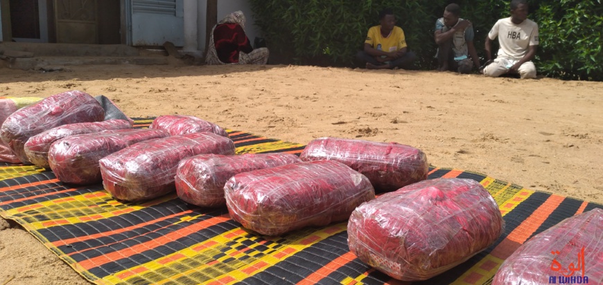 Tchad : plusieurs présumés malfrats arrêtés par la police à N'Djamena. © Ben Kadabio, Malick Mahamat/Alwihda Info Tchad : plusieurs présumés malfrats arrêtés par la police à N'Djamena. © Ben Kadabio, Malick Mahamat/Alwihda Info