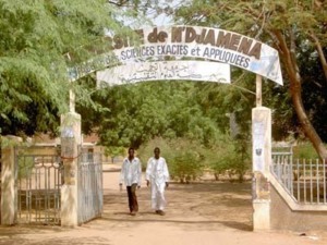 Les portes du rectorat de N'Djamena. Crédits photos : sources.