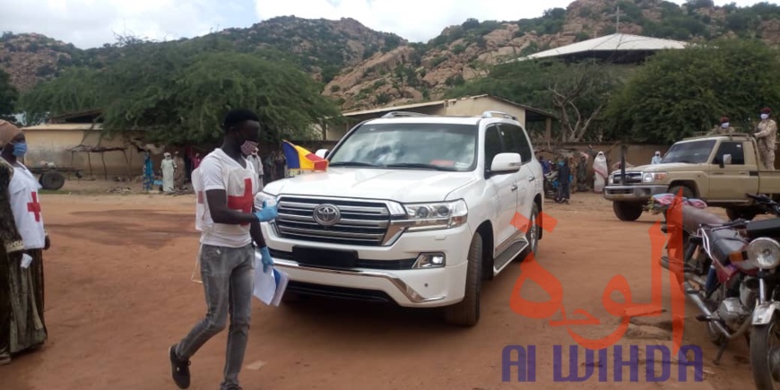 Tchad : à Mongo, le gouverneur inspecte l’hôpital provincial. © Béchir Badjoury/Alwihda Info