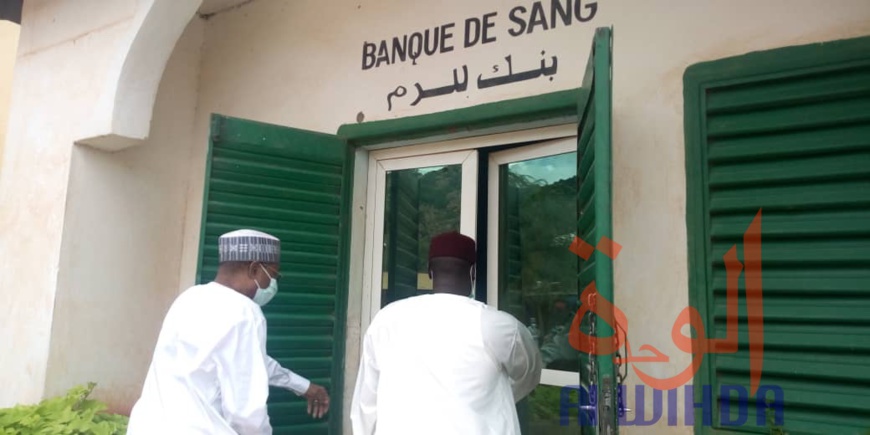 Tchad : à Mongo, le gouverneur inspecte l’hôpital provincial. © Béchir Badjoury/Alwihda Info
