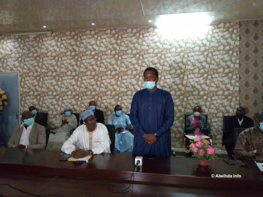 Coton Tchad : le nouveau directeur général adjoint, Oumar Idriss Déby, installé. © Golmem Ali/Alwihda Info Coton Tchad : le nouveau directeur général adjoint, Oumar Idriss Déby, installé. © Golmem Ali/Alwihda Info