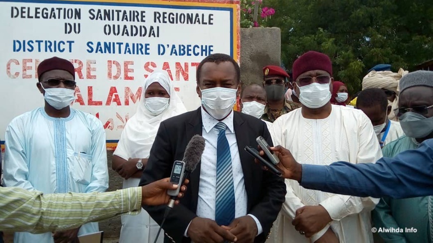 Tchad : maladie de chikungunya, le secrétaire d'État à la santé en mission à Abéché Tchad : maladie de chikungunya, le secrétaire d'État à la santé en mission à Abéché