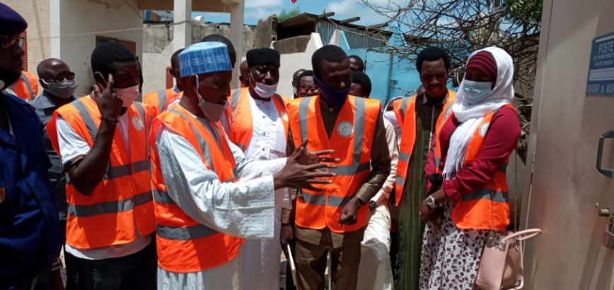 Tchad : les commerçants de la capitale sensibilisés sur l'entretien des circuits électriques. © Abakar Chérif/Alwihda Info Tchad : les commerçants de la capitale sensibilisés sur l'entretien des circuits électriques. © Abakar Chérif/Alwihda Info