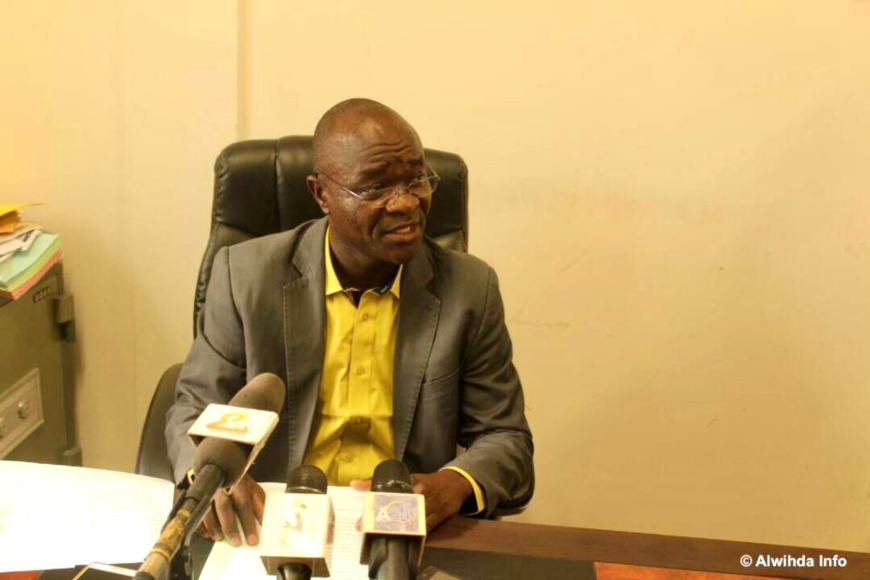 Le président du jury du baccalauréat, Pr. Bianzeubé Tikri. © Alwihda Info Le président du jury du baccalauréat, Pr. Bianzeubé Tikri. © Alwihda Info