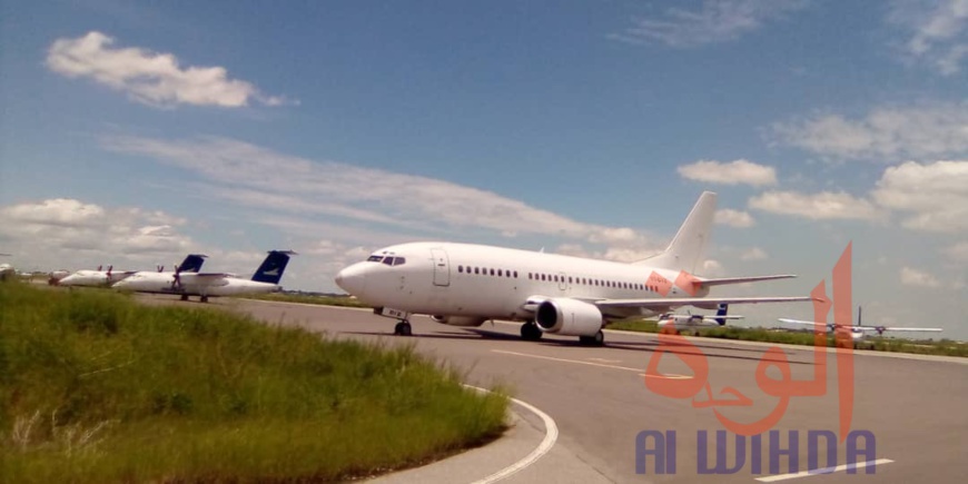 Tchad : le ministre de l'Aviation civile en visite d'inspection à l'aéroport de N'Djamena Tchad : le ministre de l'Aviation civile en visite d'inspection à l'aéroport de N'Djamena