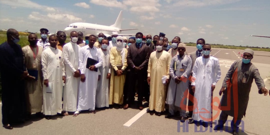 Tchad : le ministre de l'Aviation civile en visite d'inspection à l'aéroport de N'Djamena Tchad : le ministre de l'Aviation civile en visite d'inspection à l'aéroport de N'Djamena