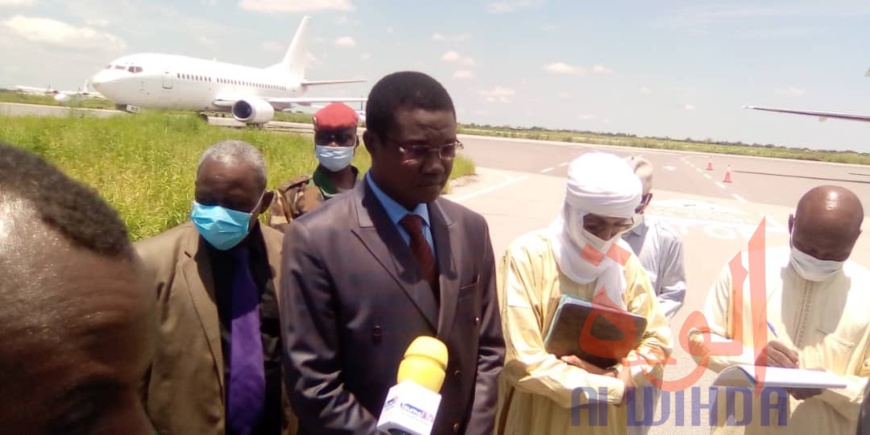 Tchad : le ministre de l'Aviation civile en visite d'inspection à l'aéroport de N'Djamena Tchad : le ministre de l'Aviation civile en visite d'inspection à l'aéroport de N'Djamena