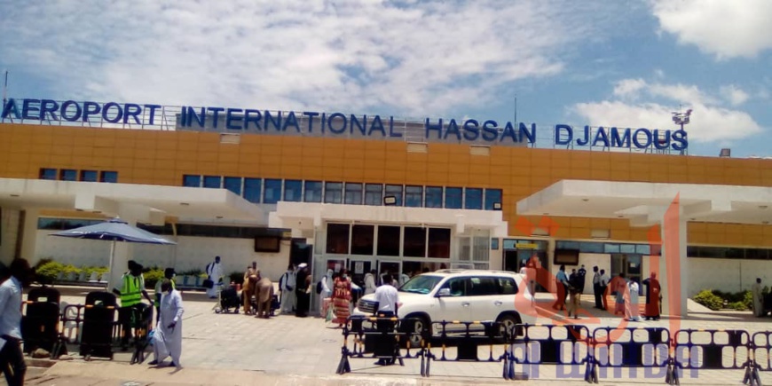 Tchad : le ministre de l'Aviation civile en visite d'inspection à l'aéroport de N'Djamena Tchad : le ministre de l'Aviation civile en visite d'inspection à l'aéroport de N'Djamena