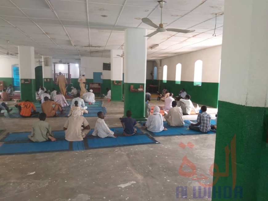 Tchad : des jeunes récitent le Coran à Abéché face au Chikungunya et la Covid-19 Tchad : des jeunes récitent le Coran à Abéché face au Chikungunya et la Covid-19