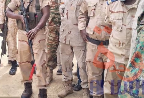 Tchad : 15 officiers supérieurs nommés par décret dans les Légions de la Gendarmerie. Illustration © Ben Kadabio/Alwihda Info Tchad : 15 officiers supérieurs nommés par décret dans les Légions de la Gendarmerie. Illustration © Ben Kadabio/Alwihda Info