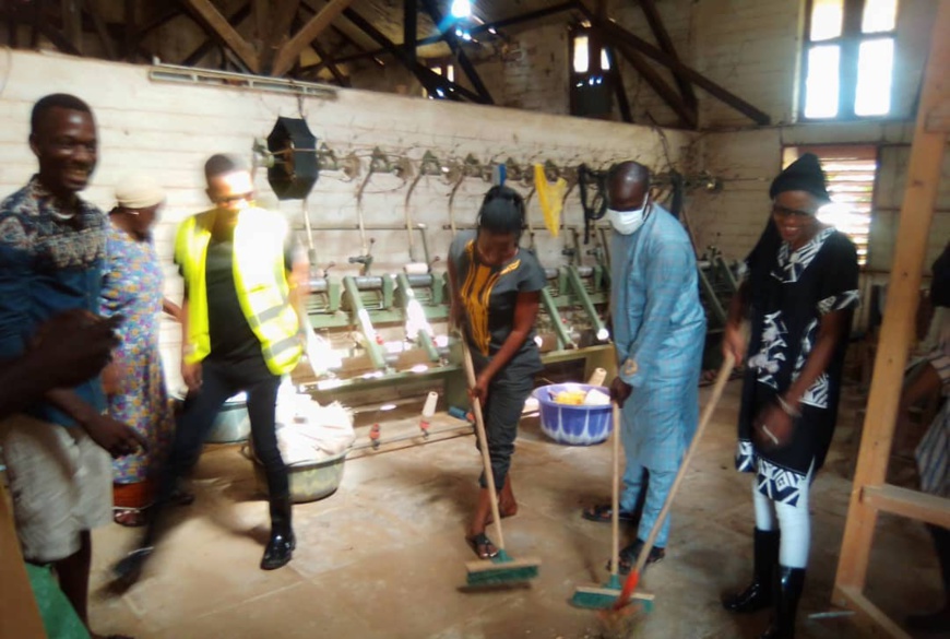 Tchad : des entrepreneurs mobilisés pour le centre de tissage féminin de Farcha Tchad : des entrepreneurs mobilisés pour le centre de tissage féminin de Farcha