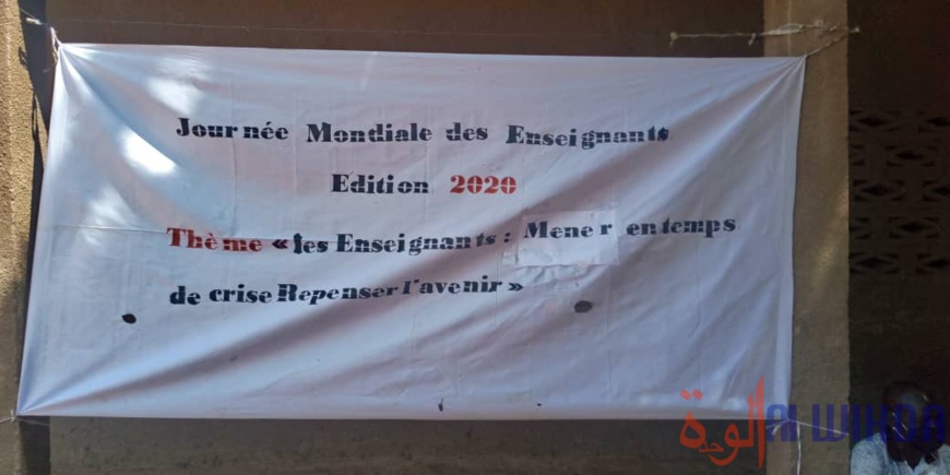Tchad : les enseignants du Sila célèbrent leur Journée mondiale. © Mahamat Issa Gadaya/Alwihda Info Tchad : les enseignants du Sila célèbrent leur Journée mondiale. © Mahamat Issa Gadaya/Alwihda Info