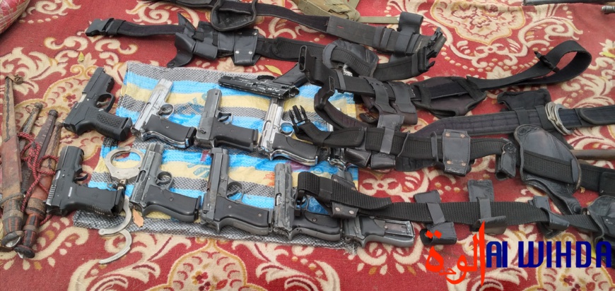 Tchad : 17 présumés malfrats arrêtés par la Gendarmerie. © Malick Mahamat, Ben Kadabio/Alwihda Info Tchad : 17 présumés malfrats arrêtés par la Gendarmerie. © Malick Mahamat, Ben Kadabio/Alwihda Info