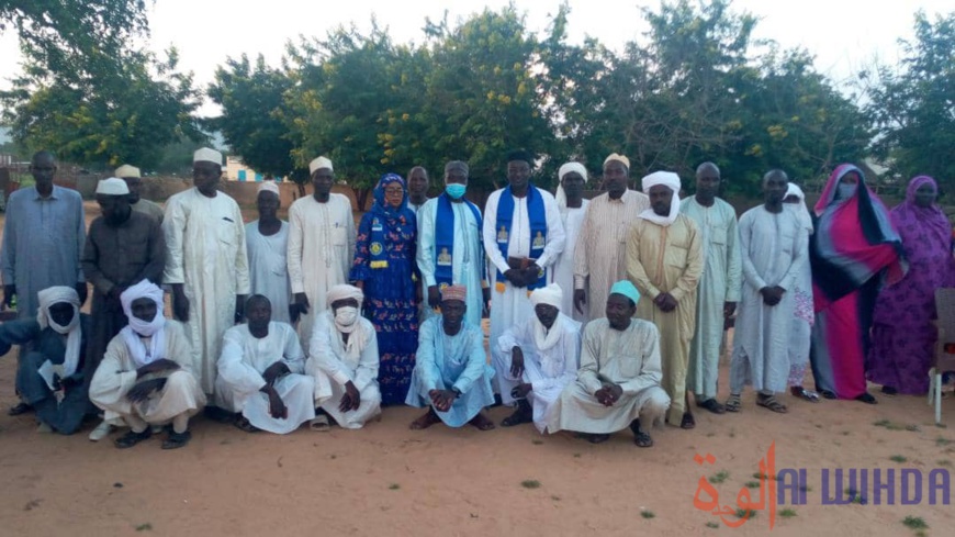 Tchad : des délégations du MPS à Goz Beida pour sensibiliser sur l'enrôlement électoral. © Mahamat Issa Gadaya/Alwihda Info Tchad : des délégations du MPS à Goz Beida pour sensibiliser sur l'enrôlement électoral. © Mahamat Issa Gadaya/Alwihda Info