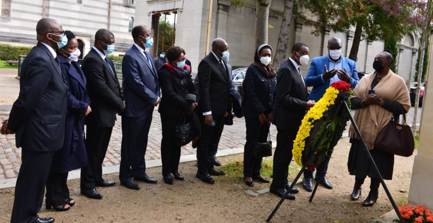 La patrie toute entière reconnaissante… La patrie toute entière reconnaissante…