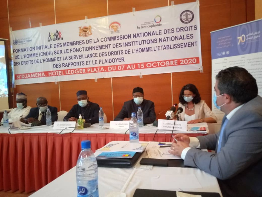 Tchad : les membres de la CNDH se renforcent en surveillance des droits de l'Homme. © Aristide Djimalde/Alwihda Info Tchad : les membres de la CNDH se renforcent en surveillance des droits de l'Homme. © Aristide Djimalde/Alwihda Info