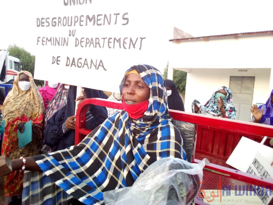 Tchad : des associations féminines renforcent leur autonomisation au Hadjer-Lamis. © Mbainaissem Gédéon Mbeïbadoum/Alwihda Info Tchad : des associations féminines renforcent leur autonomisation au Hadjer-Lamis. © Mbainaissem Gédéon Mbeïbadoum/Alwihda Info