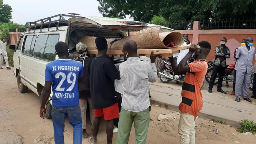 Tchad : un enfant de 14 ans meurt noyé au fleuve en se lavant, il a vécu 5 ans à la rue Tchad : un enfant de 14 ans meurt noyé au fleuve en se lavant, il a vécu 5 ans à la rue