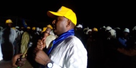 Tchad : la population d'Abougoudam sensibilisée sur le recensement électoral. © Mahamat Abdramane Ali Kitire/Alwihda Info Tchad : la population d'Abougoudam sensibilisée sur le recensement électoral. © Mahamat Abdramane Ali Kitire/Alwihda Info