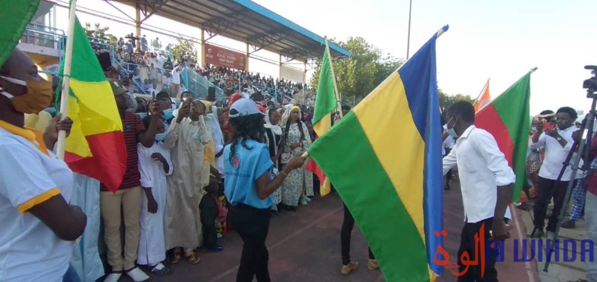Tchad : remise des diplômes à 878 lauréats de la 7e promotion de l'Université Emi Koussi Tchad : remise des diplômes à 878 lauréats de la 7e promotion de l'Université Emi Koussi