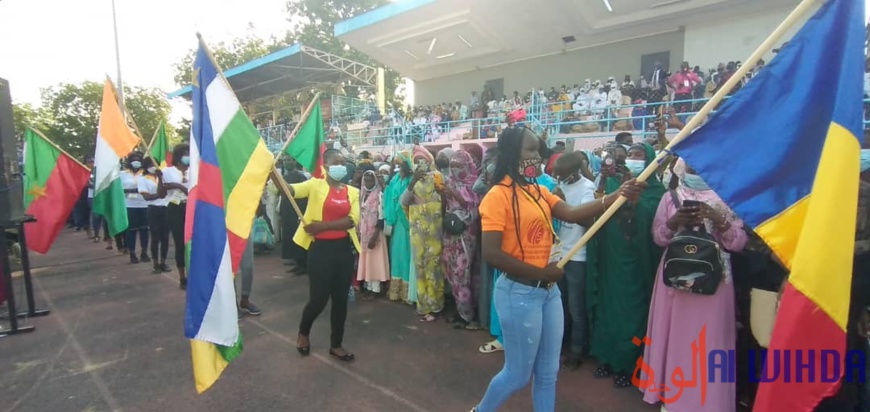 Tchad : remise des diplômes à 878 lauréats de la 7e promotion de l'Université Emi Koussi Tchad : remise des diplômes à 878 lauréats de la 7e promotion de l'Université Emi Koussi