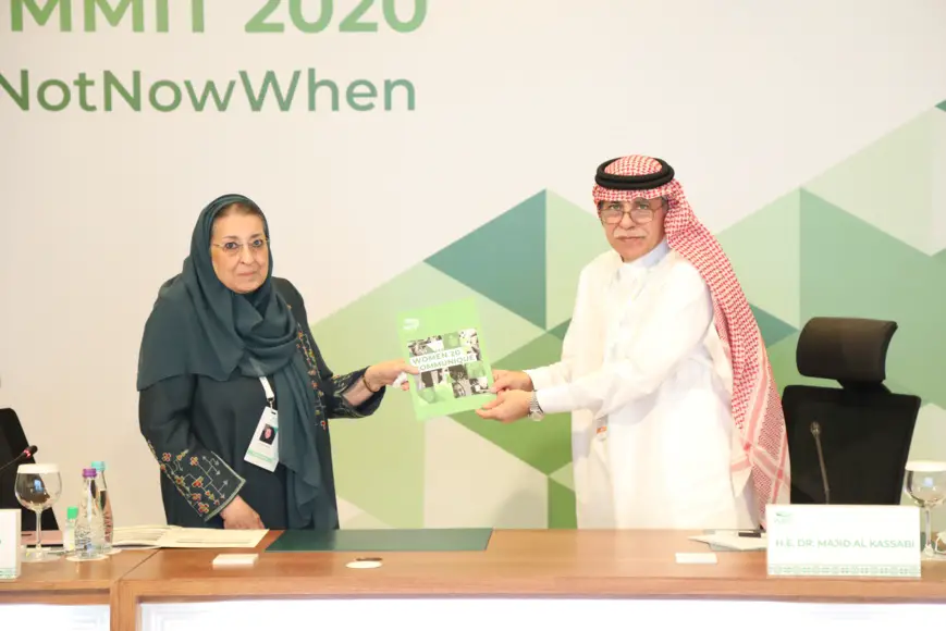 W20 Chair Thoraya Al Obaid and G20 Chair of Trade and Investment His Excellency Dr. Majid Al Kassabi with the final communique of the W20 Working Group (Photo : AETOSWire)