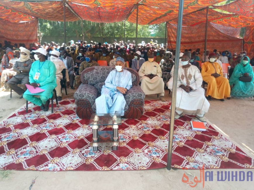 Tchad : 1200 kits scolaires offerts à des élèves du Guéra
