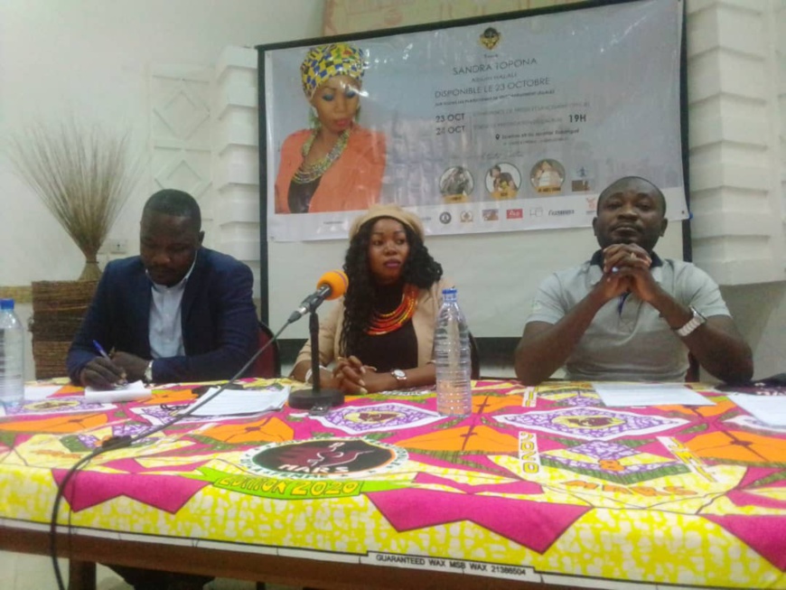 Tchad : l'artiste Sandra Topna annonce la sortie de son 1er album "Halali". Tchad : l'artiste Sandra Topna annonce la sortie de son 1er album "Halali".