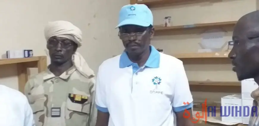 Tchad : au Sila, le gouverneur au chevet du personnel soignant de Goz Beida