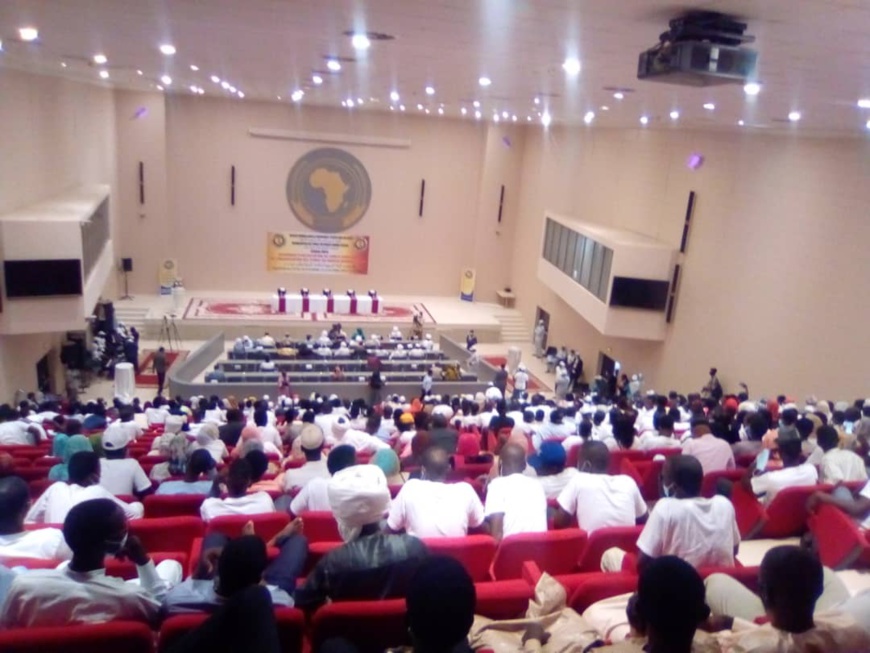 Tchad : Bamina Assas installe sa nouvelle organisation des jeunes à l'approche des élections. © Mahamat Abdramane Ali Kitire/Alwihda Info Tchad : Bamina Assas installe sa nouvelle organisation des jeunes à l'approche des élections. © Mahamat Abdramane Ali Kitire/Alwihda Info