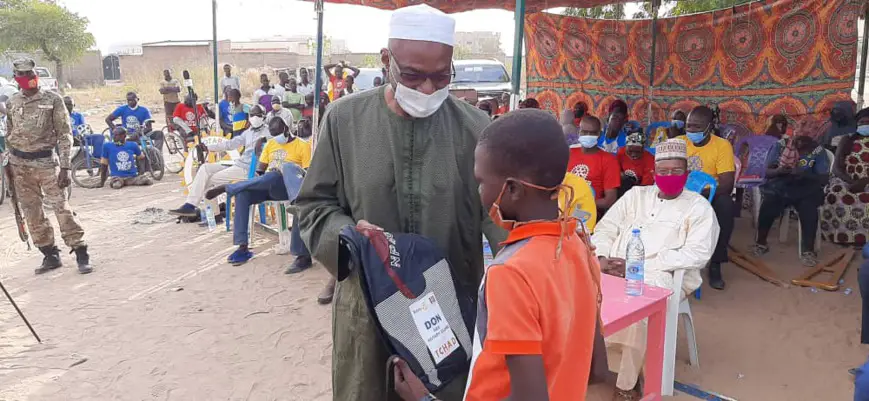 Tchad : le Rotary Club offre des kits scolaires à des enfants atteints de poliomyélite