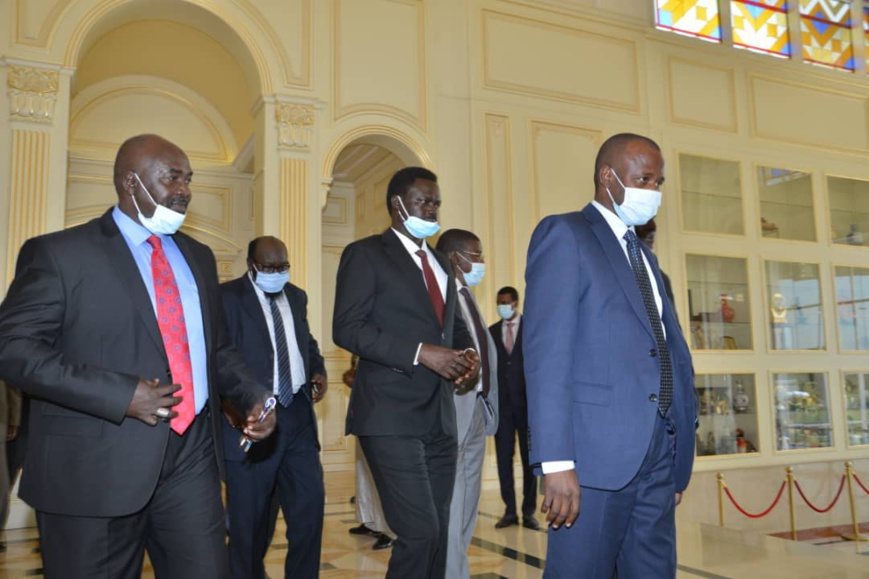 Tchad : des chefs d'ex-factions rebelles soudanaises reçus à la Présidence Tchad : des chefs d'ex-factions rebelles soudanaises reçus à la Présidence