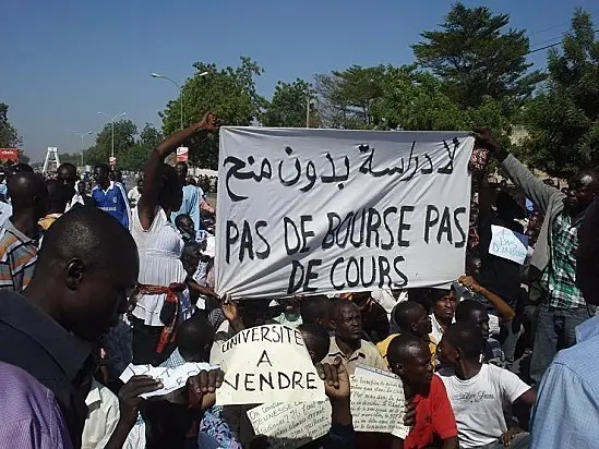 Les étudiants tchadiens manifestent dans les rues de N'Djamena. Crédits photos : Sources.