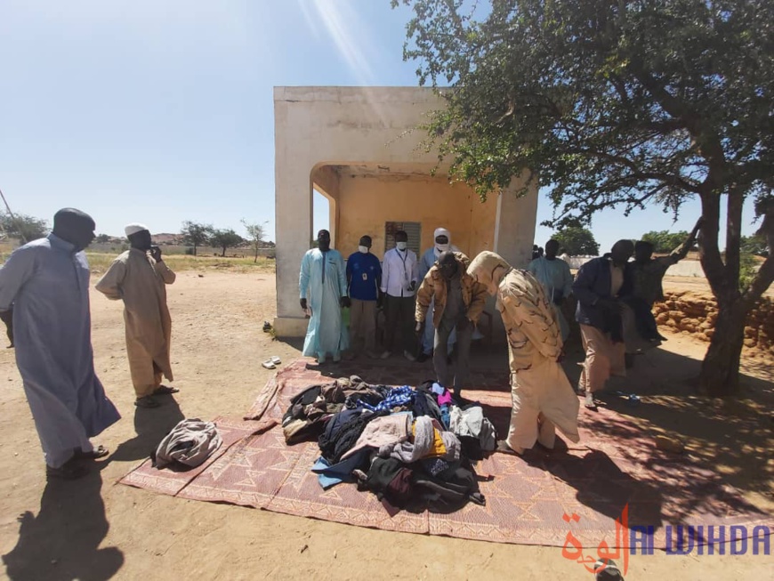 Tchad : des vêtements contre le froid offerts aux prisonniers de Guereda