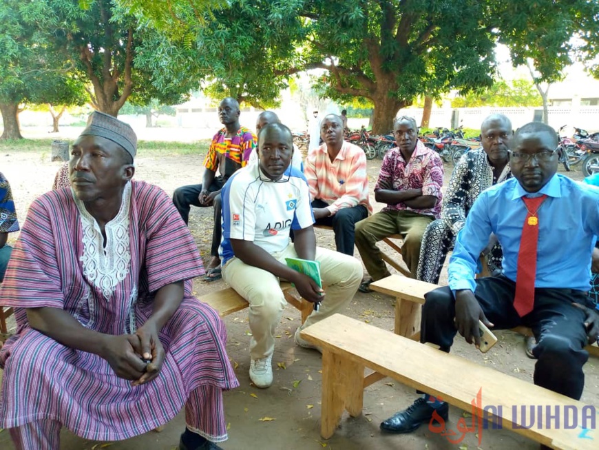 Tchad : à Laï, passation de service à la direction du CEG n°1 Tchad : à Laï, passation de service à la direction du CEG n°1