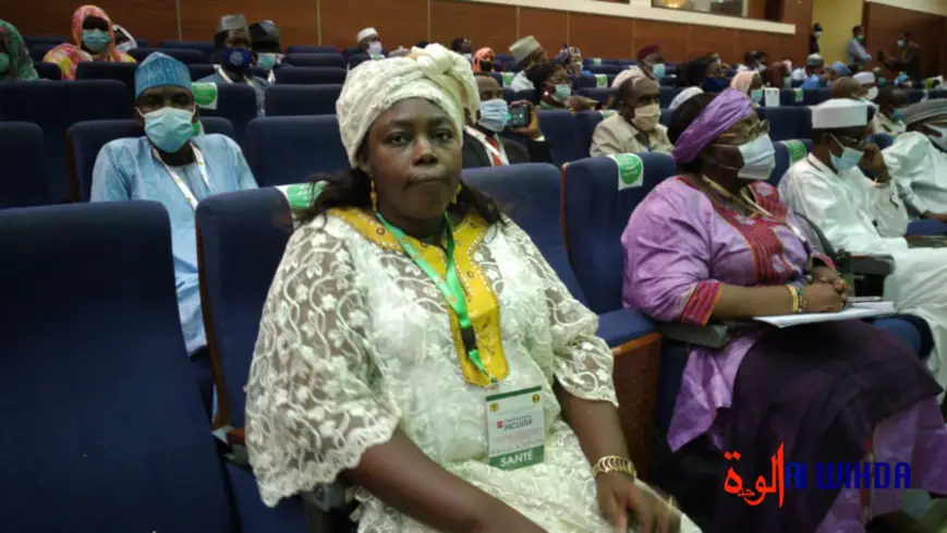 Dr. Anegue ire Diane aux assises du 2ème Forum national inclusif. © Ben Kadabio/Alwihda Info