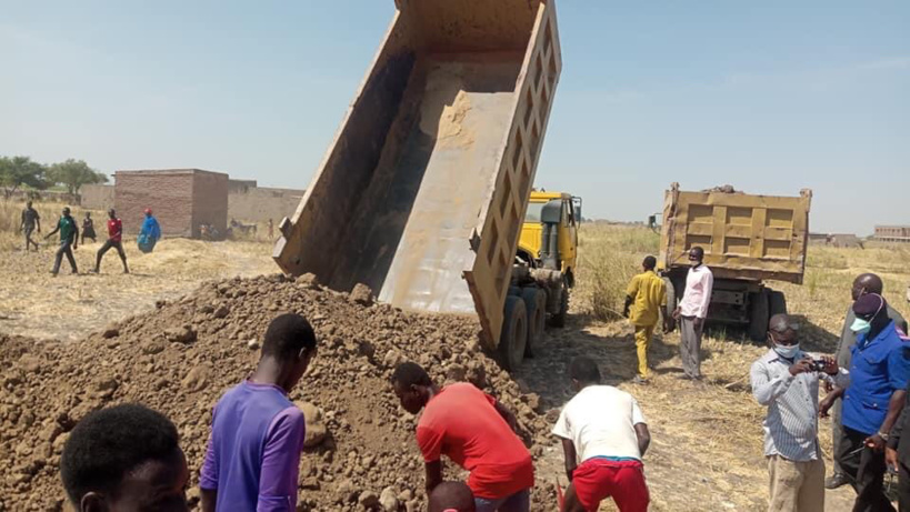 Tchad : le ministre Kalzeubé Payimi au chevet des victimes de la crue du fleuve Tchad : le ministre Kalzeubé Payimi au chevet des victimes de la crue du fleuve