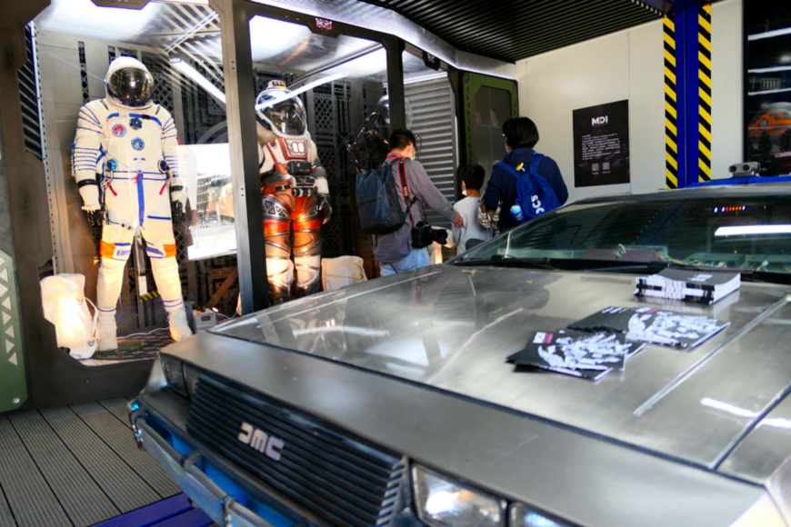 Space suits are exhibited at the China Science Fiction Convention 2020, Nov. 1. (Photo by He Luqi/People’s Daily Online)