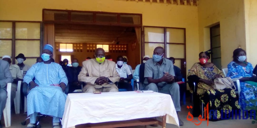 Tchad : 300 jeunes recrutés pour une opération de collecte des ordures à Pala Tchad : 300 jeunes recrutés pour une opération de collecte des ordures à Pala
