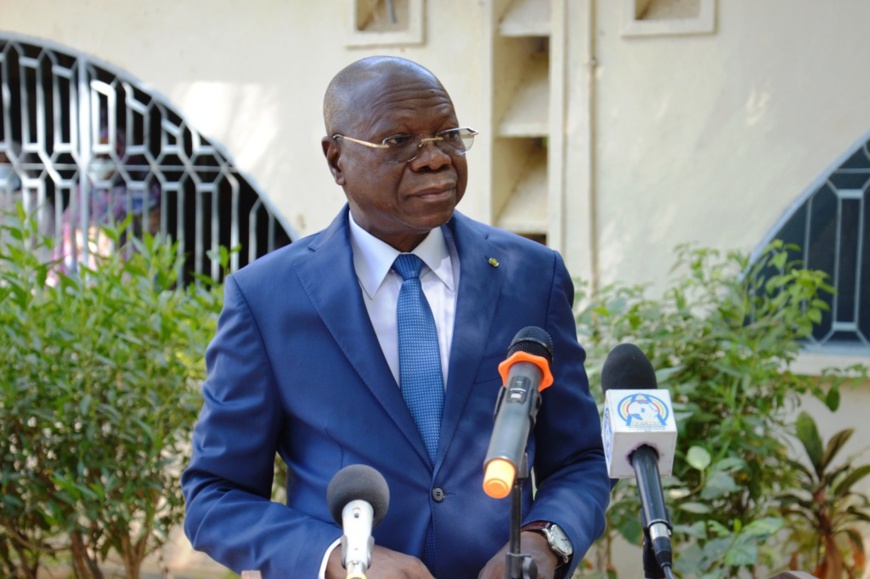 Tchad : Kalzeubé Payimi appelle tous les fonctionnaires et contractuels à se faire enrôler. © PR Tchad : Kalzeubé Payimi appelle tous les fonctionnaires et contractuels à se faire enrôler. © PR